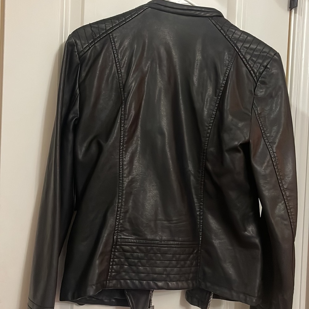 Faux Leather Jacket❤️❤️❤️😍😍💃🏽😩💕😘 - Picture 5 of 6